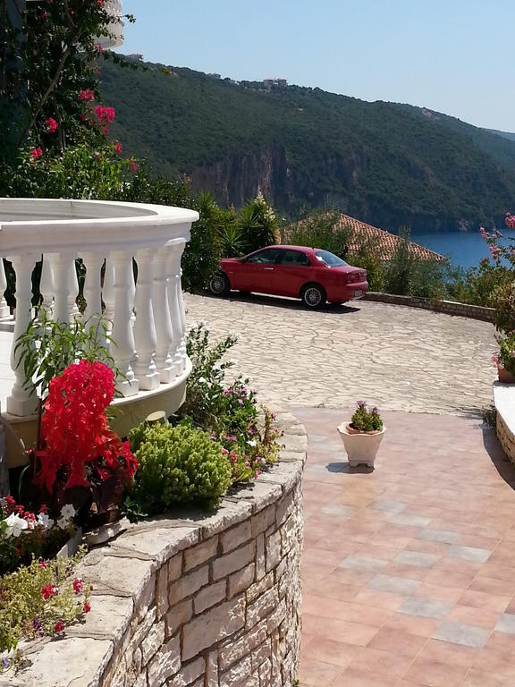 Dolphin Apartments 1 Parga Exterior photo