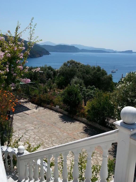 Dolphin Apartments 1 Parga Exterior photo